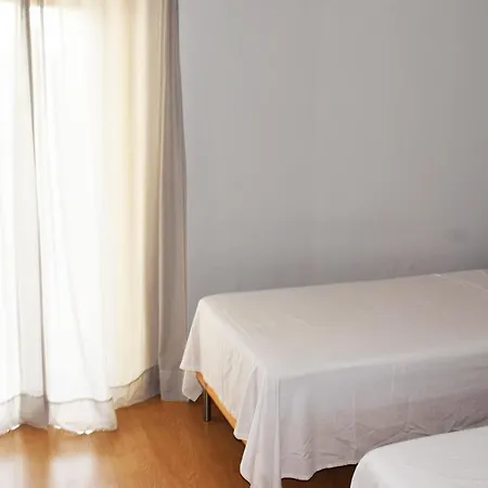 Moreda Garden Apartment *